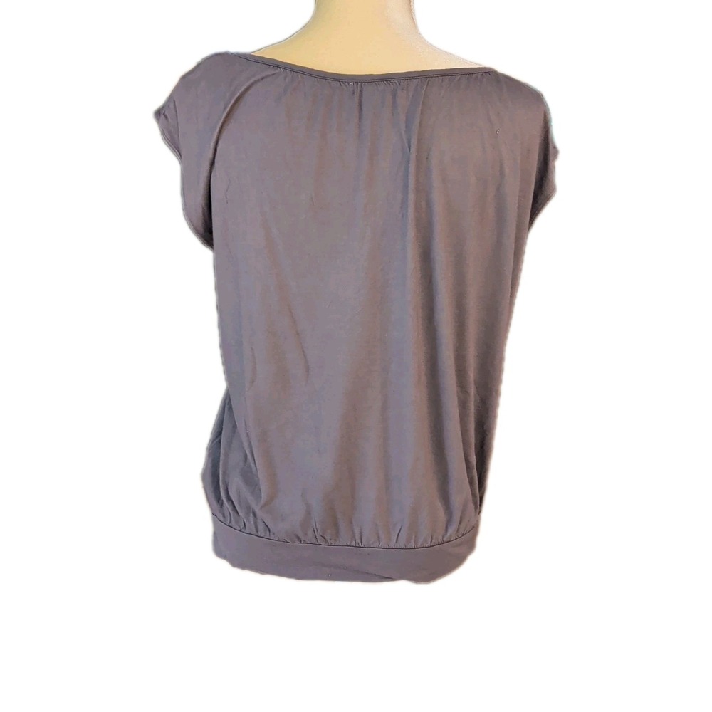 H&M‎ Women's Blouse Cotton Blend Gray Size S With Flowers On Neckline - Picture 3 of 5